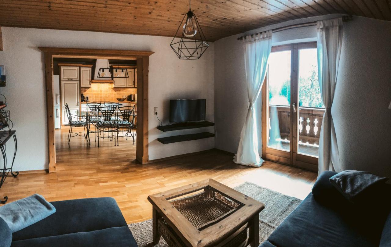 Prama Kuhlinarik Apartment מראה חיצוני תמונה